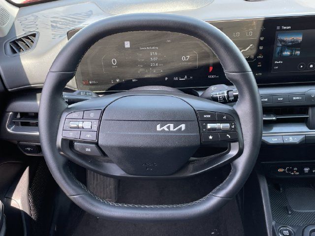 Used 2025 Kia K4 EX FWD image 11