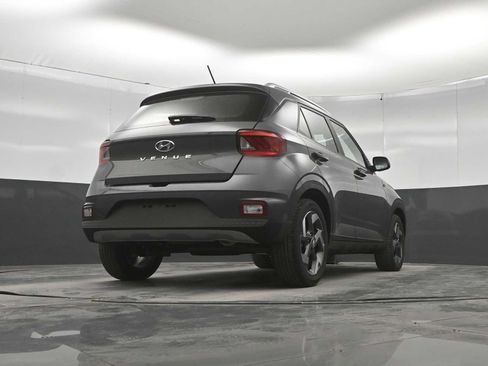 New 2026 Hyundai Venue SEL FWD image 37