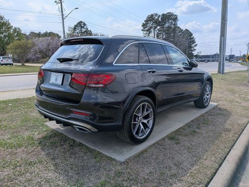 Used 2021 Mercedes-Benz GLC 300 image 3