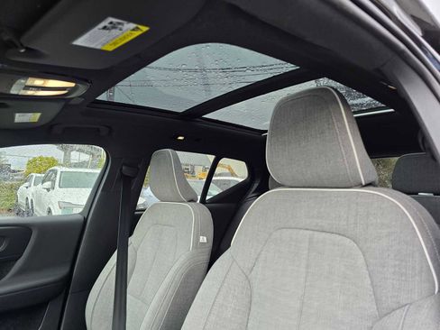 Certified 2023 Volvo XC40 Recharge Ultimate w/ Protection Package Premier image 22