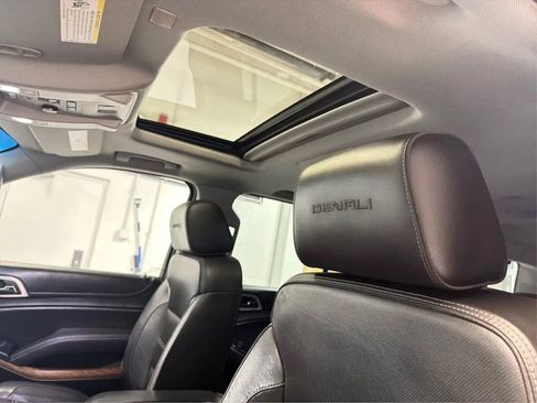 Used 2019 GMC Yukon XL Denali w/ Denali Ultimate Package image 27
