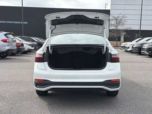 New 2026 Volkswagen Jetta SE FWD image 15