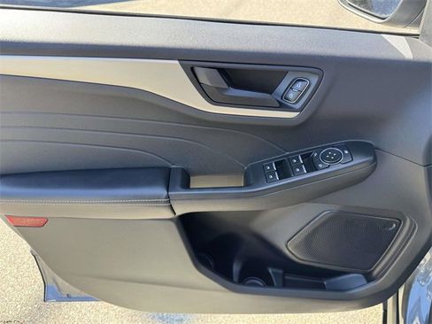 Used 2022 Ford Escape SE w/ Convenience Package image 15