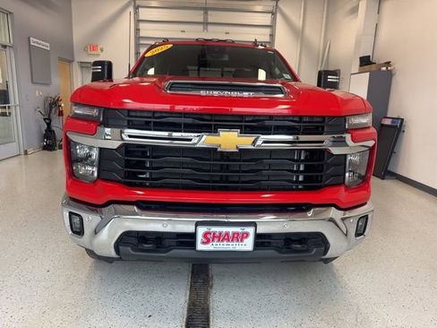Used 2025 Chevrolet Silverado 2500 LT w/ All Star Edition AWD/4WD image 4