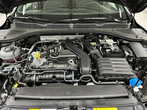 Used 2025 Volkswagen Jetta Sport FWD image 19