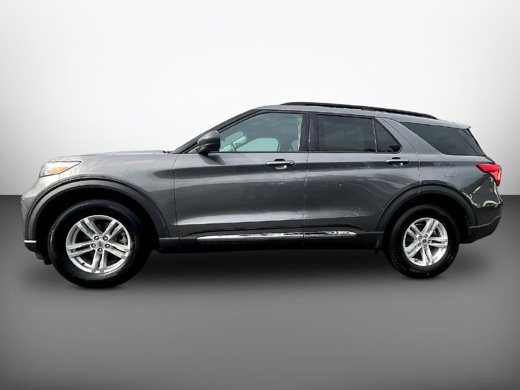 Used 2021 Ford Explorer XLT AWD/4WD image 4