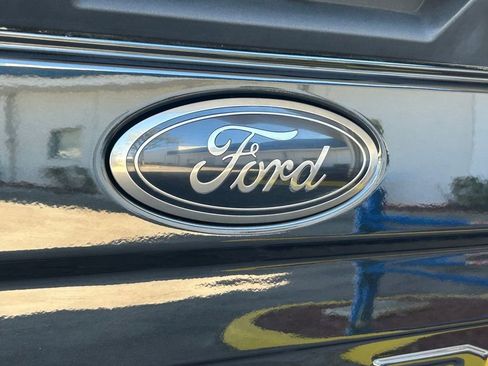 Used 2022 Ford F250 Lariat w/ Tremor Off-Road Package image 27