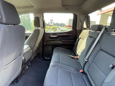 Used 2024 GMC Sierra 1500 Elevation AWD/4WD image 13