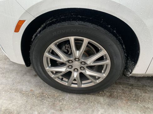 Used 2022 Buick Enclave Premium image 43