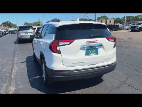 Certified 2023 GMC Terrain SLE w/ Driver Convenience Package AWD/4WD image 7