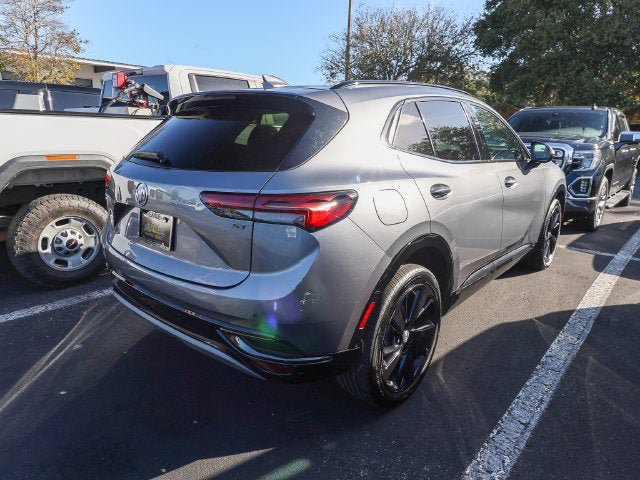 Used 2021 Buick Envision Essence w/ Technology Package I AWD/4WD image 4