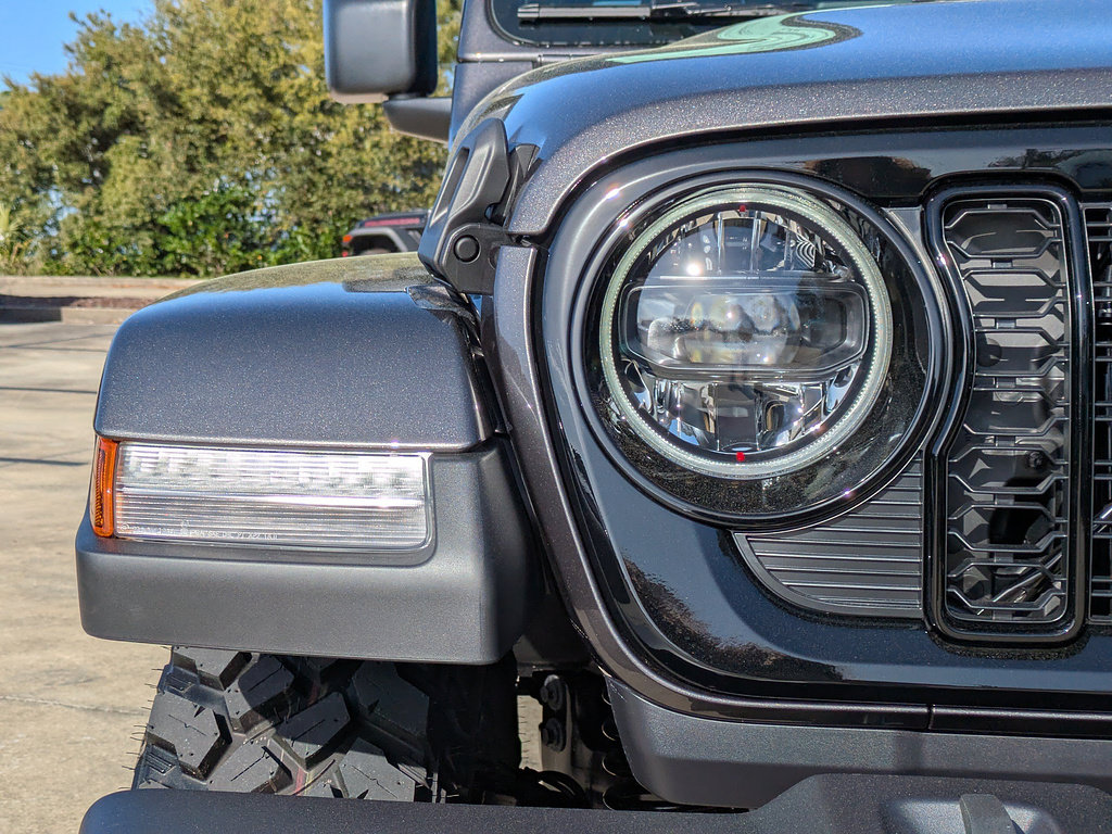 New 2026 Jeep Gladiator Sport AWD/4WD image 10