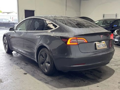 Used 2020 Tesla Model 3 Standard Range Plus image 2