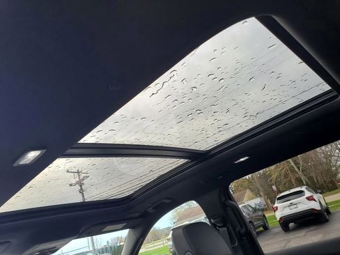 New 2026 Chevrolet Traverse LT w/ Sun and Wheel Package image 6