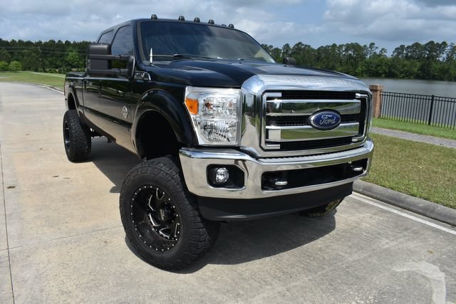 Used 2016 Ford F250 Lariat w/ Lariat Ultimate Package AWD/4WD image 2