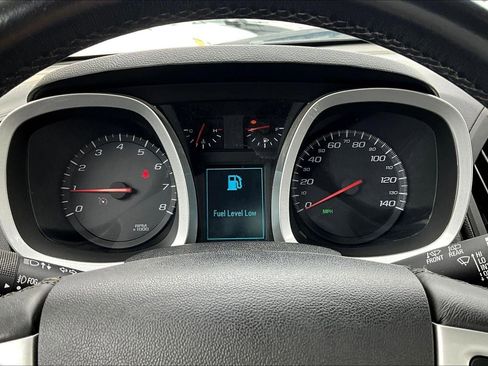 Used 2017 Chevrolet Equinox Premier w/ Enhanced Convenience Package AWD/4WD image 19