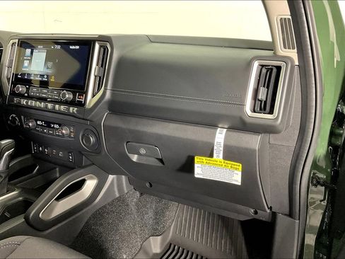 New 2025 Nissan Frontier SV w/ SV Convenience Package image 21