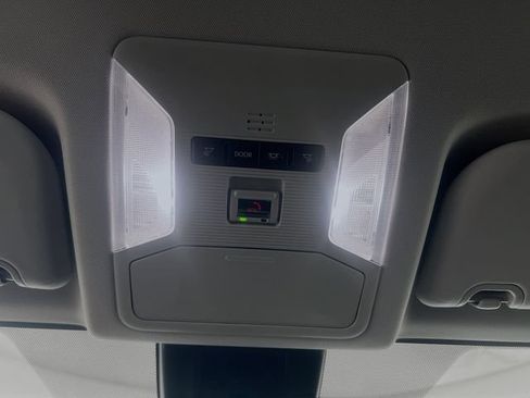 Used 2025 Toyota RAV4 LE FWD image 20