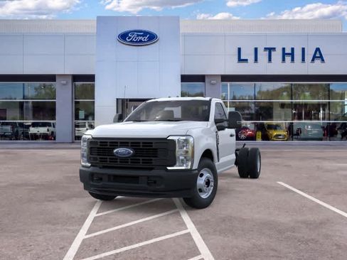 New 2026 Ford F350 XL RWD image 2