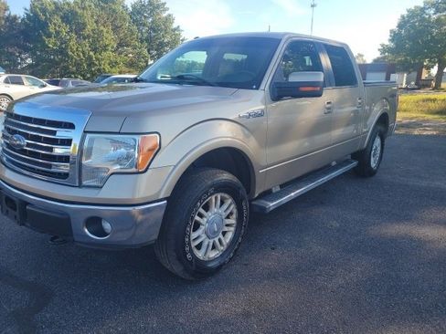Used 2013 Ford F150 Lariat w/ Mid Equipment Group image 2