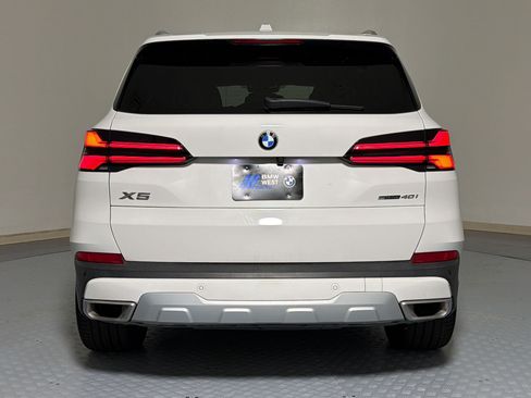 Used 2024 BMW X5 sDrive40i w/ Parking Assistance Package RWD image 4