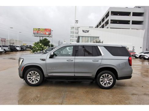 Used 2025 GMC Yukon Denali RWD image 4