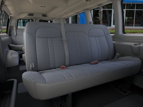 New 2026 Chevrolet Express 3500 LT w/ LT Preferred Equipment Group RWD image 19