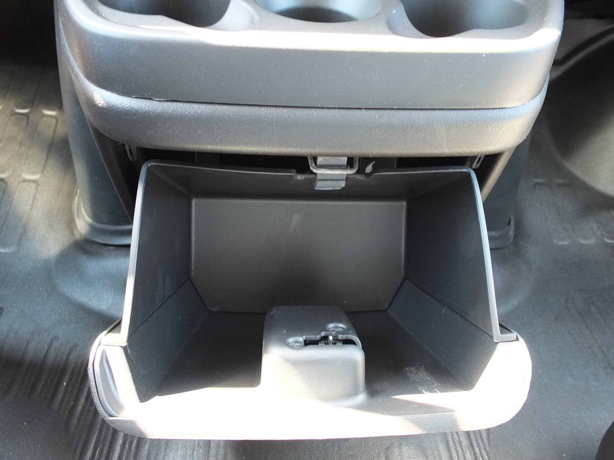 Used 2024 GMC Savana 3500 w/ Power Convenience Package RWD image 18