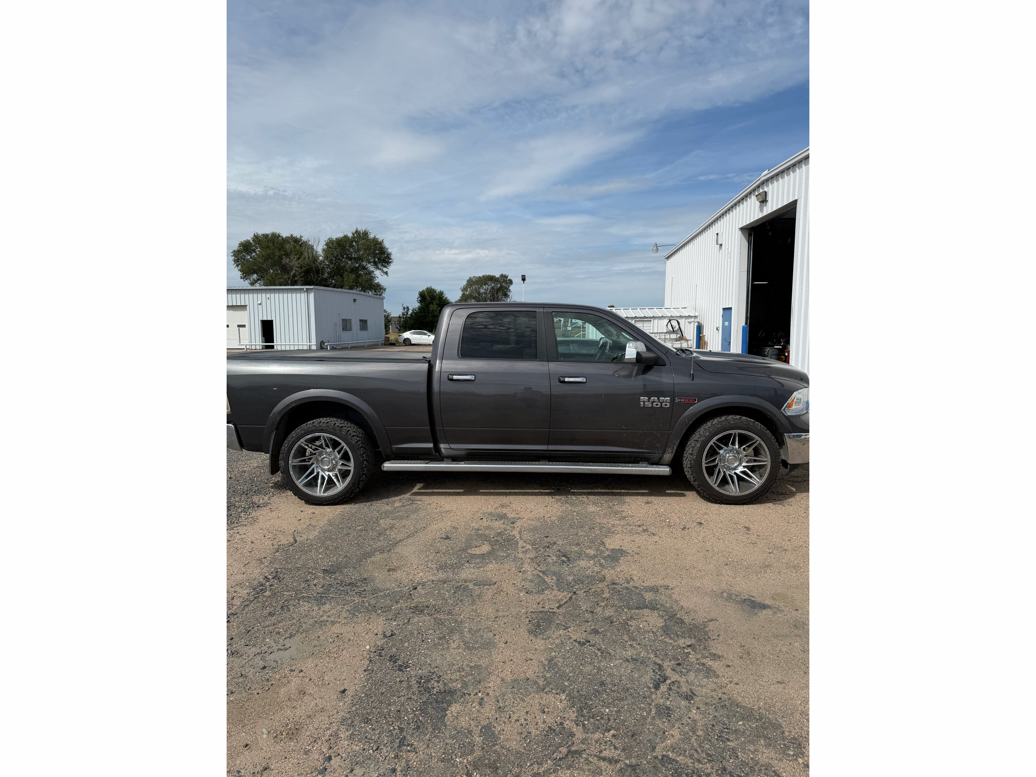Used 2016 RAM 1500 Laramie w/ Convenience Group AWD/4WD image 33