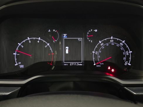 Used 2024 Toyota 4Runner SR5 Premium image 7