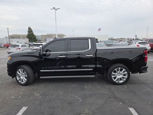 Used 2024 Chevrolet Silverado 1500 High Country w/ High Country Premium Package AWD/4WD image 26