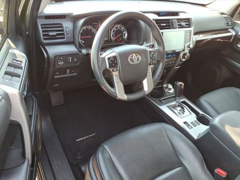 Used 2022 Toyota 4Runner Limited AWD/4WD image 6