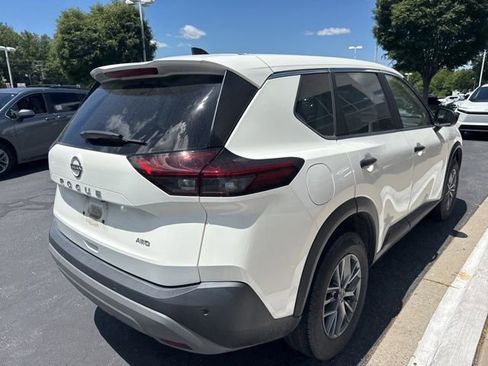 Used 2023 Nissan Rogue S AWD/4WD image 10
