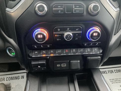 Used 2021 GMC Sierra 1500 Denali w/ Denali Ultimate Package AWD/4WD image 18