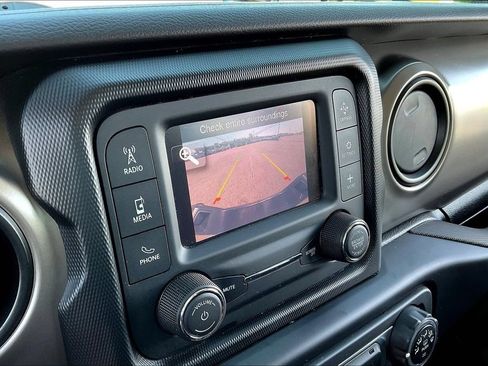 Used 2020 Jeep Gladiator Sport AWD/4WD image 14