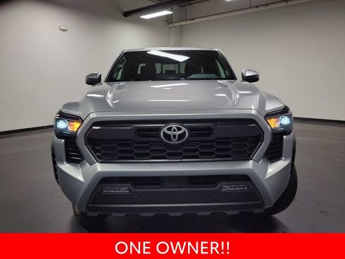 Used 2024 Toyota Tacoma TRD Off-Road w/ TRD Off Road Upgrade Package image 3