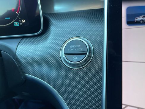 Used 2024 Mercedes-Benz C 300 4MATIC Sedan image 15