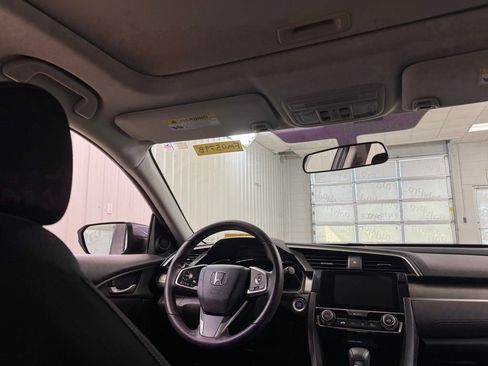 Used 2017 Honda Civic EX image 19