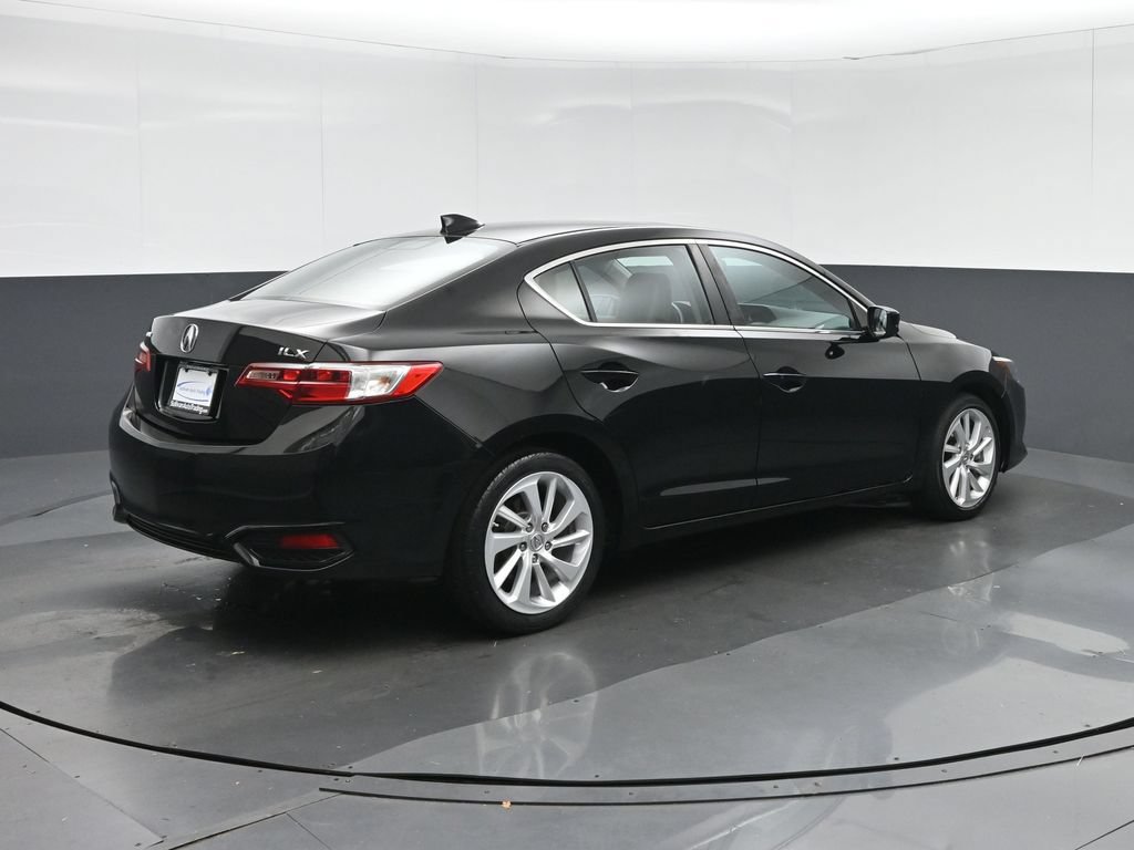 Used 2018 Acura ILX FWD image 7