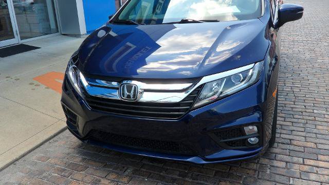 Used 2019 Honda Odyssey EX-L image 2