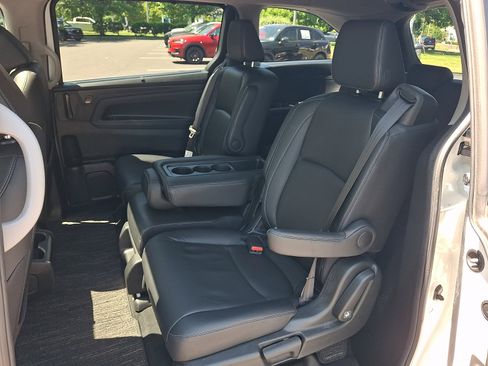 Used 2023 Honda Odyssey EX-L image 11