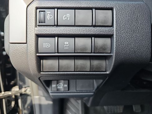 Used 2025 Toyota Tacoma SR5 RWD image 29