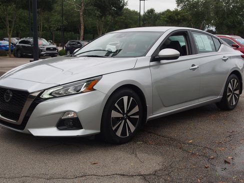 Used 2022 Nissan Altima 2.5 SL image 3