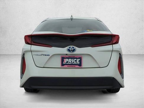 Certified 2020 Toyota Prius Prime LE image 6