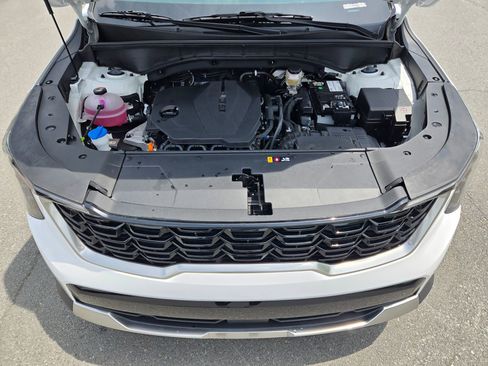Used 2025 Kia Sorento S w/ Panoramic Sunroof Package FWD image 19