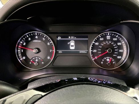 Used 2024 Kia Forte LXS image 12