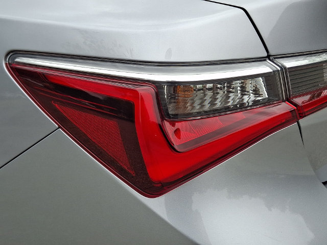 Used 2020 Acura ILX w/ Premium Package FWD image 12
