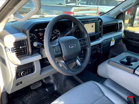 New 2026 Ford F250 XL w/ XL Chrome Package image 8