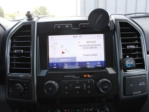 Used 2022 Ford F350 XLT w/ XLT Premium Package AWD/4WD image 14