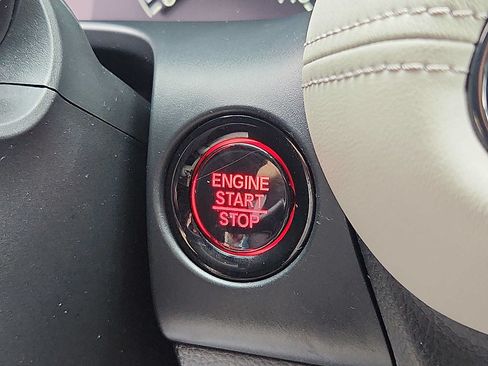 Certified 2023 Honda HR-V LX image 23